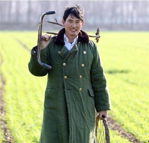 娱乐爆料大衣哥视频大全,娱乐爆料背后的精彩瞬间